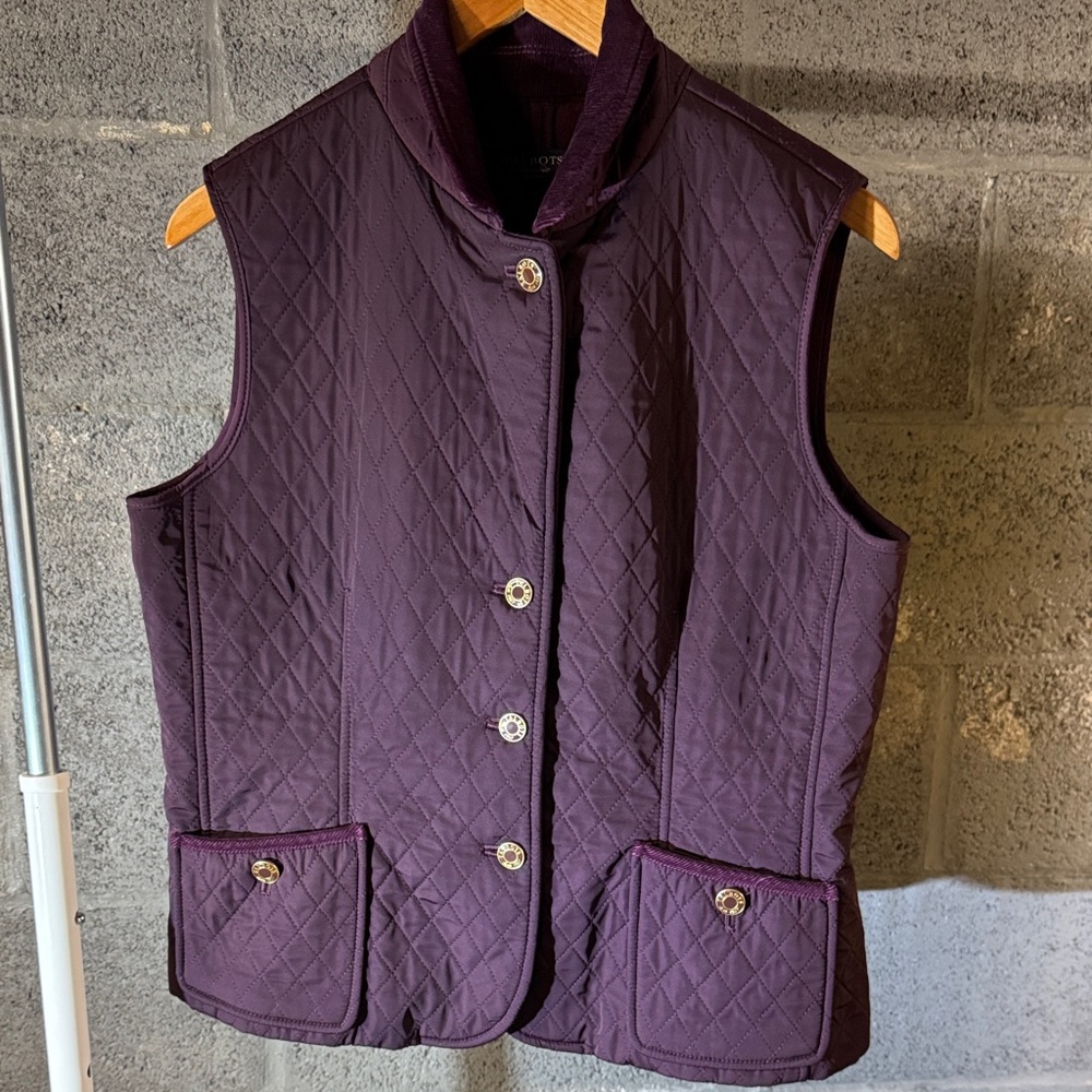 Women's Quilted Burgundy Vest